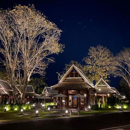 Hotel Ruean Racha Čiang Mai Exteriér fotografie