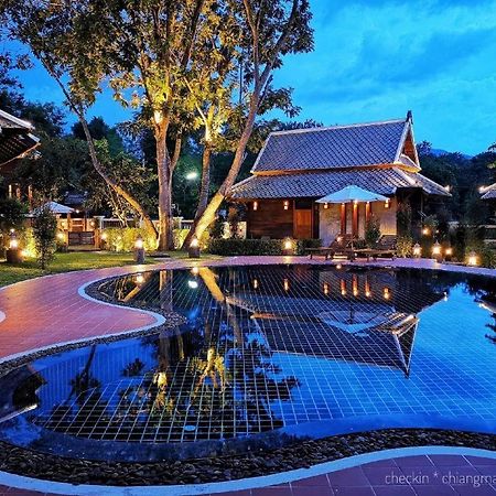 Hotel Ruean Racha Čiang Mai Exteriér fotografie