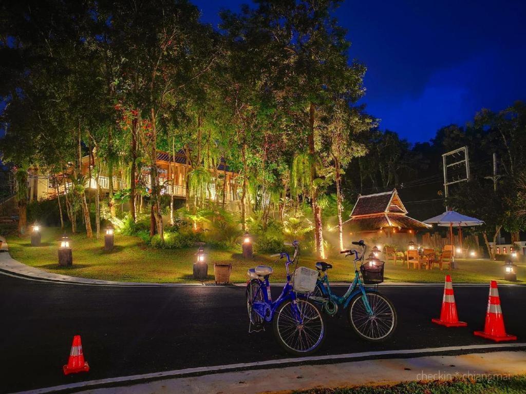 Hotel Ruean Racha Čiang Mai Exteriér fotografie