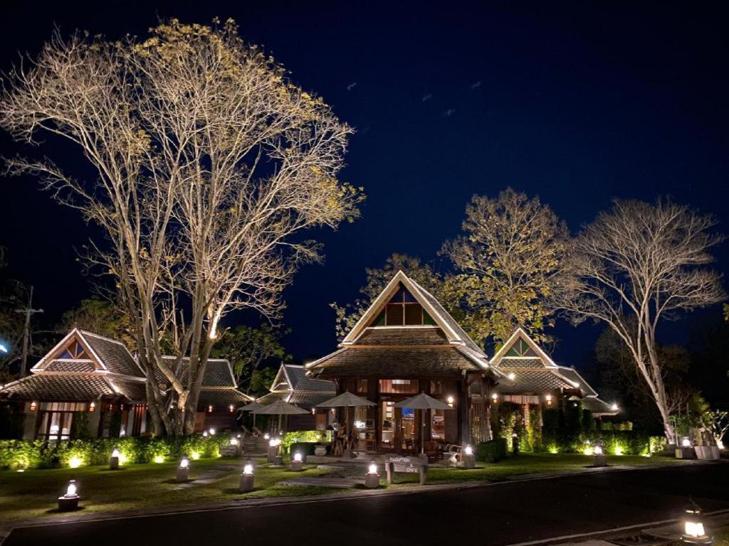 Hotel Ruean Racha Čiang Mai Exteriér fotografie