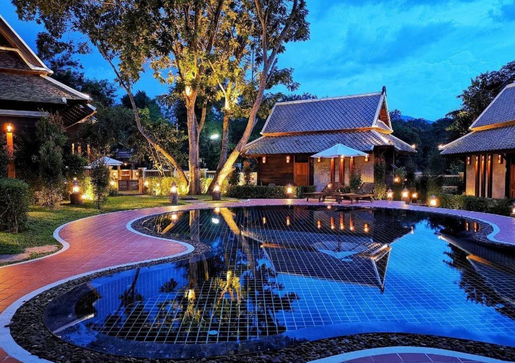 Hotel Ruean Racha Čiang Mai Exteriér fotografie