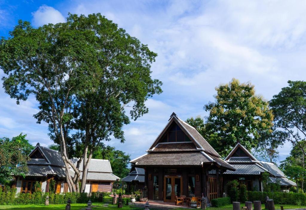 Hotel Ruean Racha Čiang Mai Exteriér fotografie