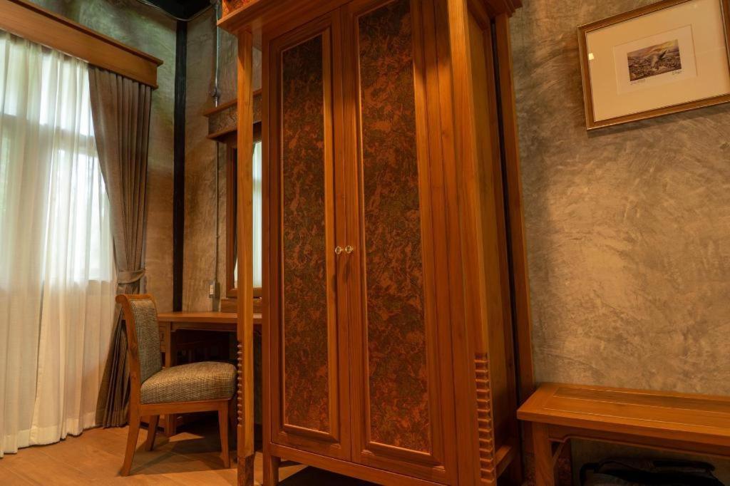 Hotel Ruean Racha Čiang Mai Exteriér fotografie